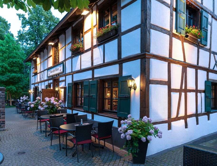 The half-timbered house in which the potato box is housed is a listed building