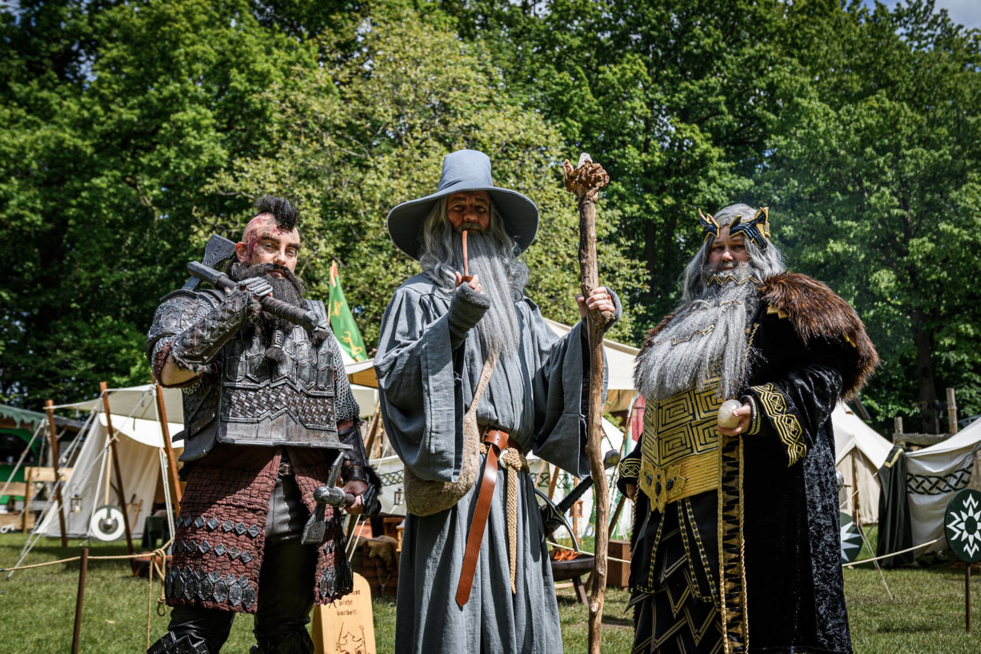 Dwarves and wizards mingle with the guests of the Tolkien Days