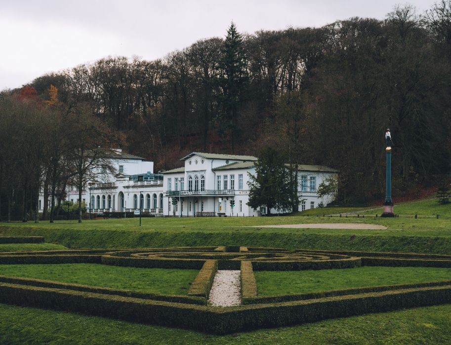 The baroque gardens of the former spa town invite you to take a stroll