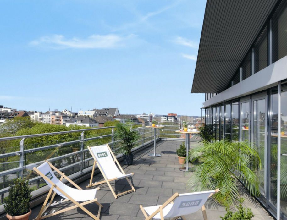 Roof terrace Hotel Neuhaus