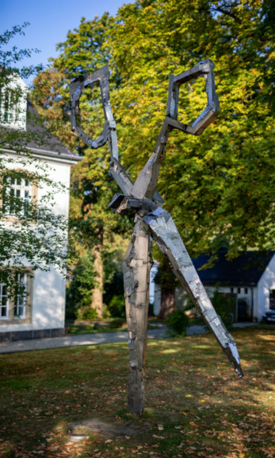 Scheren Skulptur vor dem deutschen Klingenmuseum, Solingen