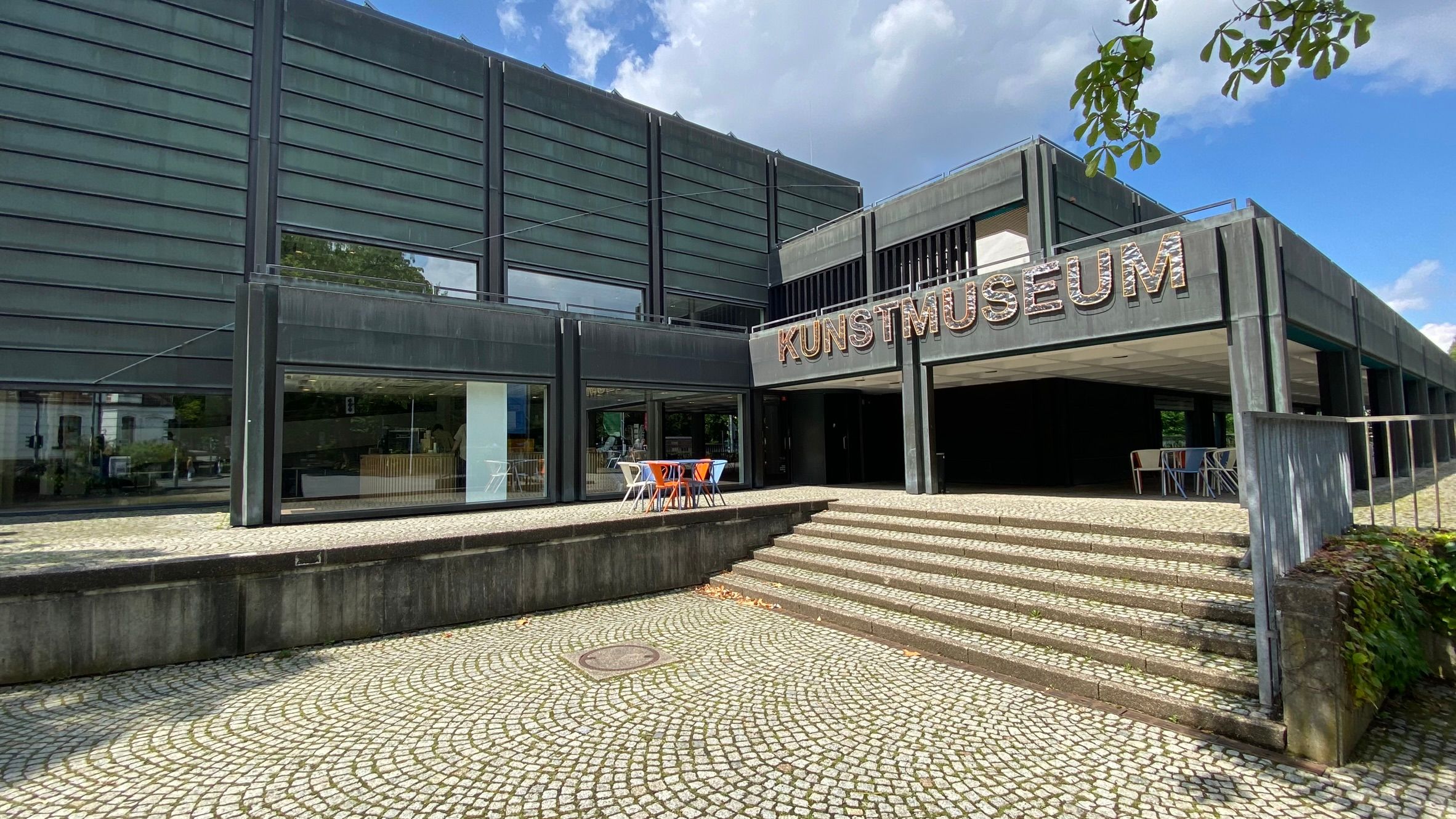 Eingang Kunstmuseum Bochum