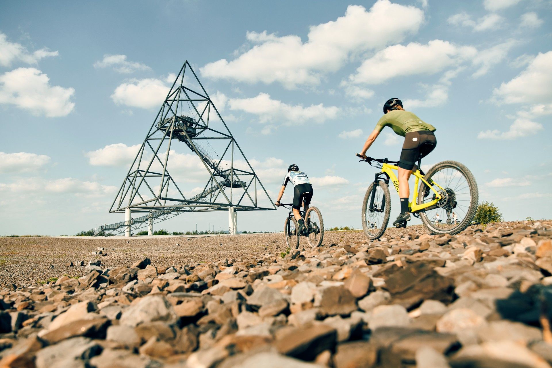 Paul_Masukowitz, Mountainbiker am Tetraeder in Bottrop