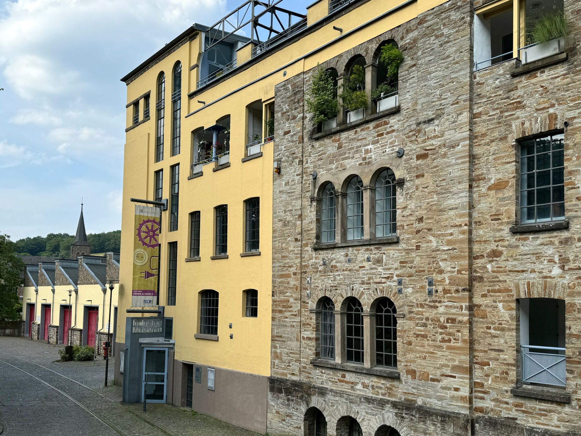 The LVR Industrial Museum Ermen and Engels power station gives a vivid impression of how the power of the Agger river was converted into electricity around 1900