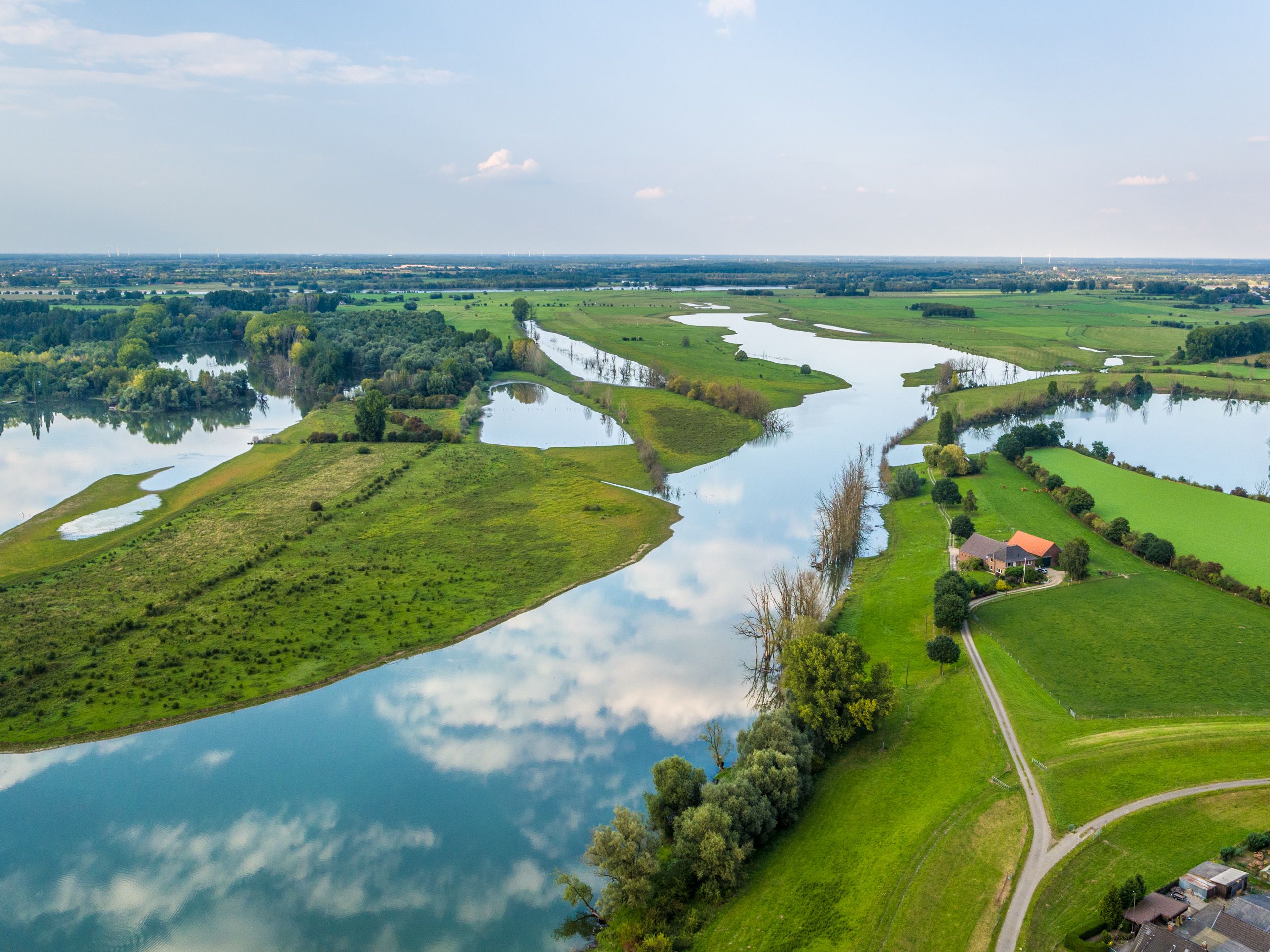 Rhine Cycle Route on the Lower Rhine