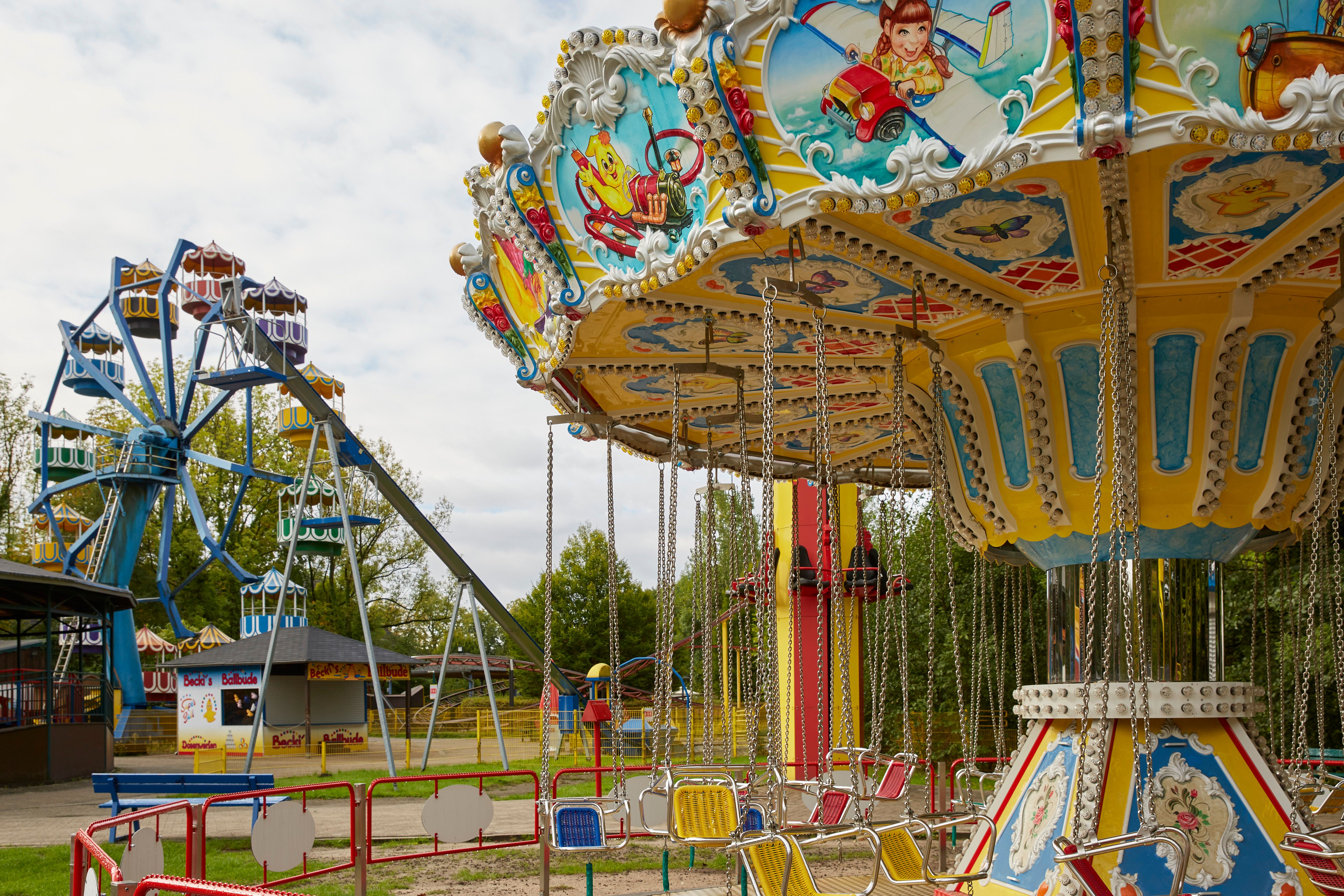 Amusement park Schloß Beck, Bottrop, chain carousel