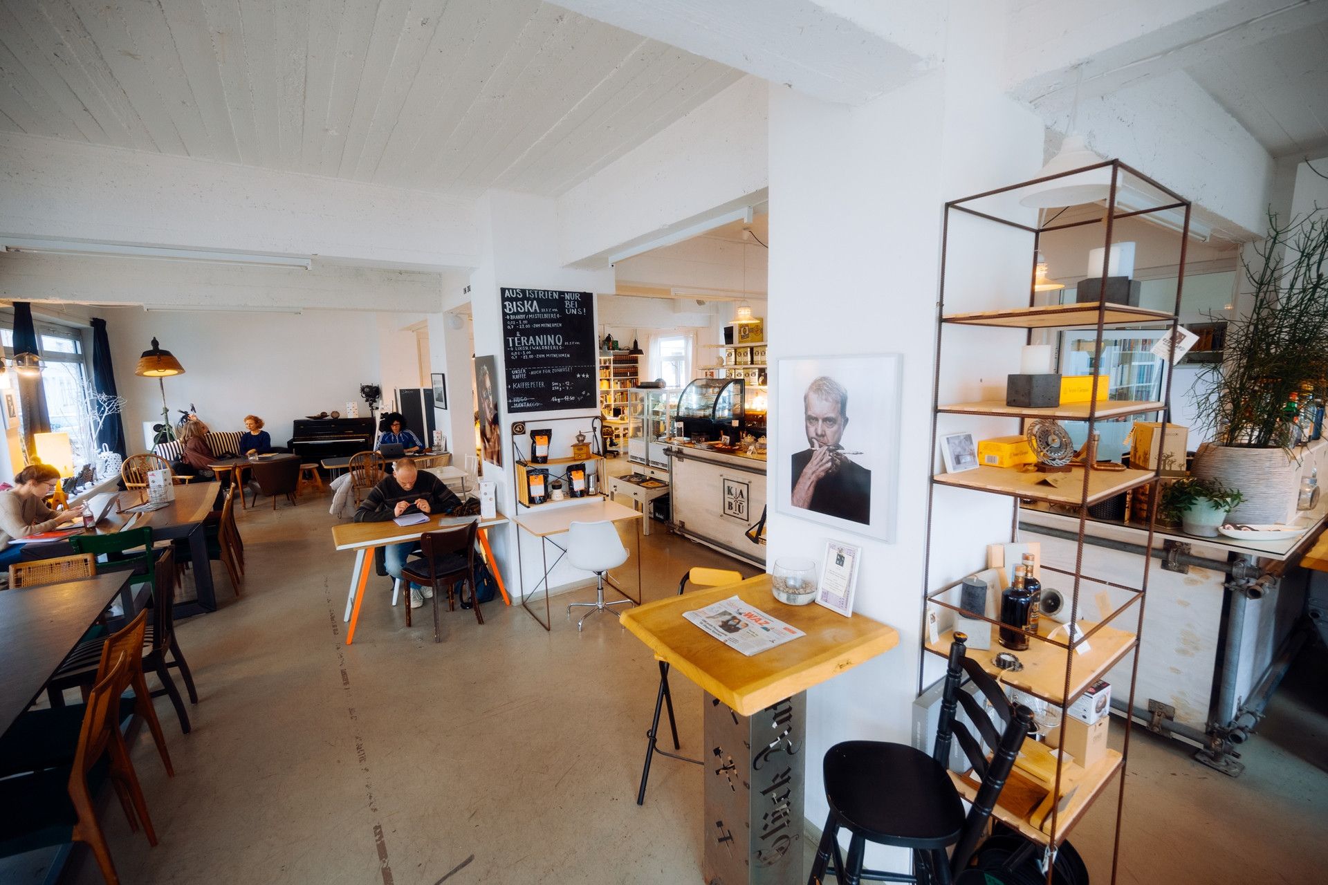 Workplaces and coworking space at KaBü in Essen