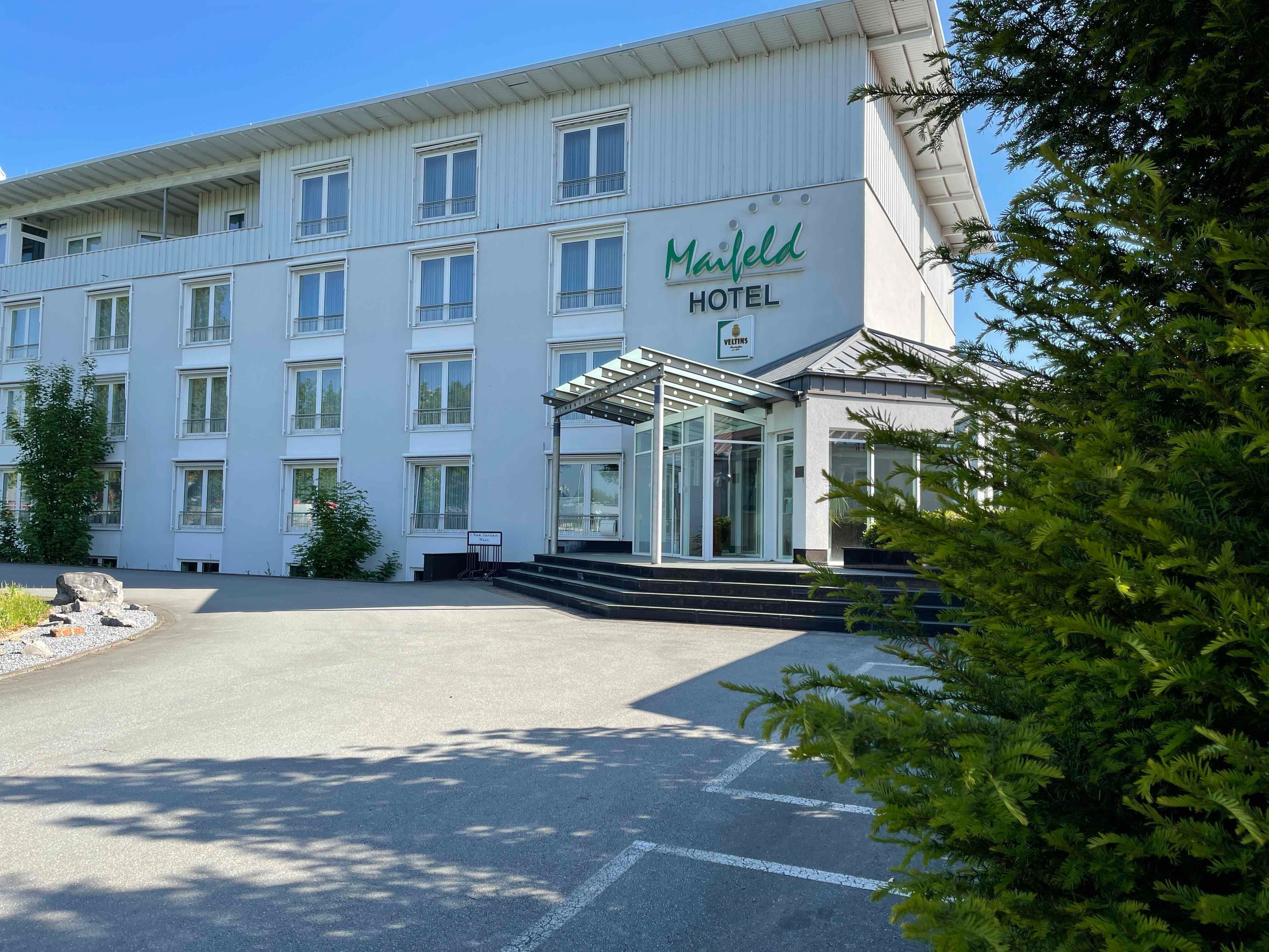 Hotel Maifeld - Outside view