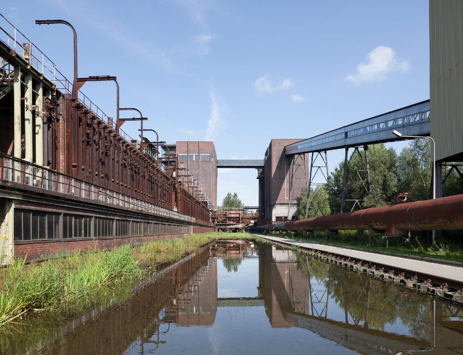 The Hansa coking plant is one of the anchor points of the Route of Industrial Heritage, which connects the most important industrial monuments in the Ruhr region