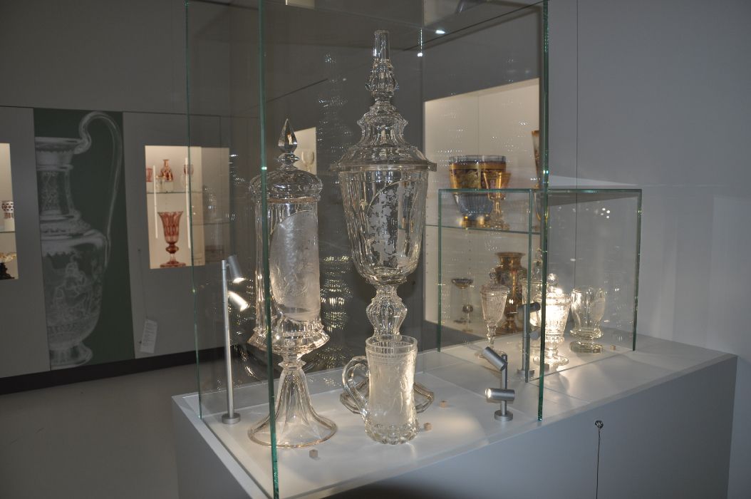 Historicism is just one of the many focal points covered at the Rheinbach Glass Museum