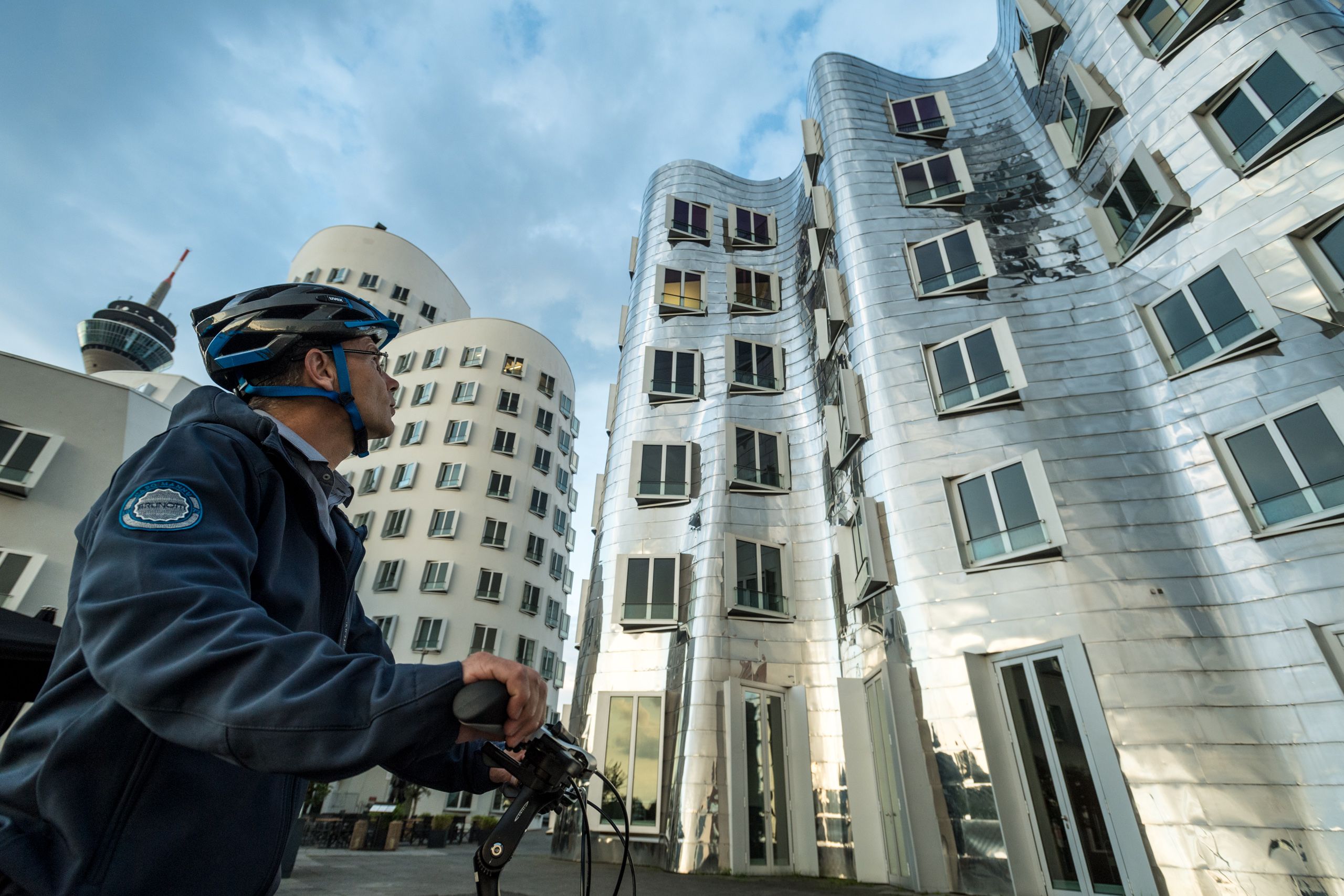 Cyclist at the media harbour, Düsseldorf