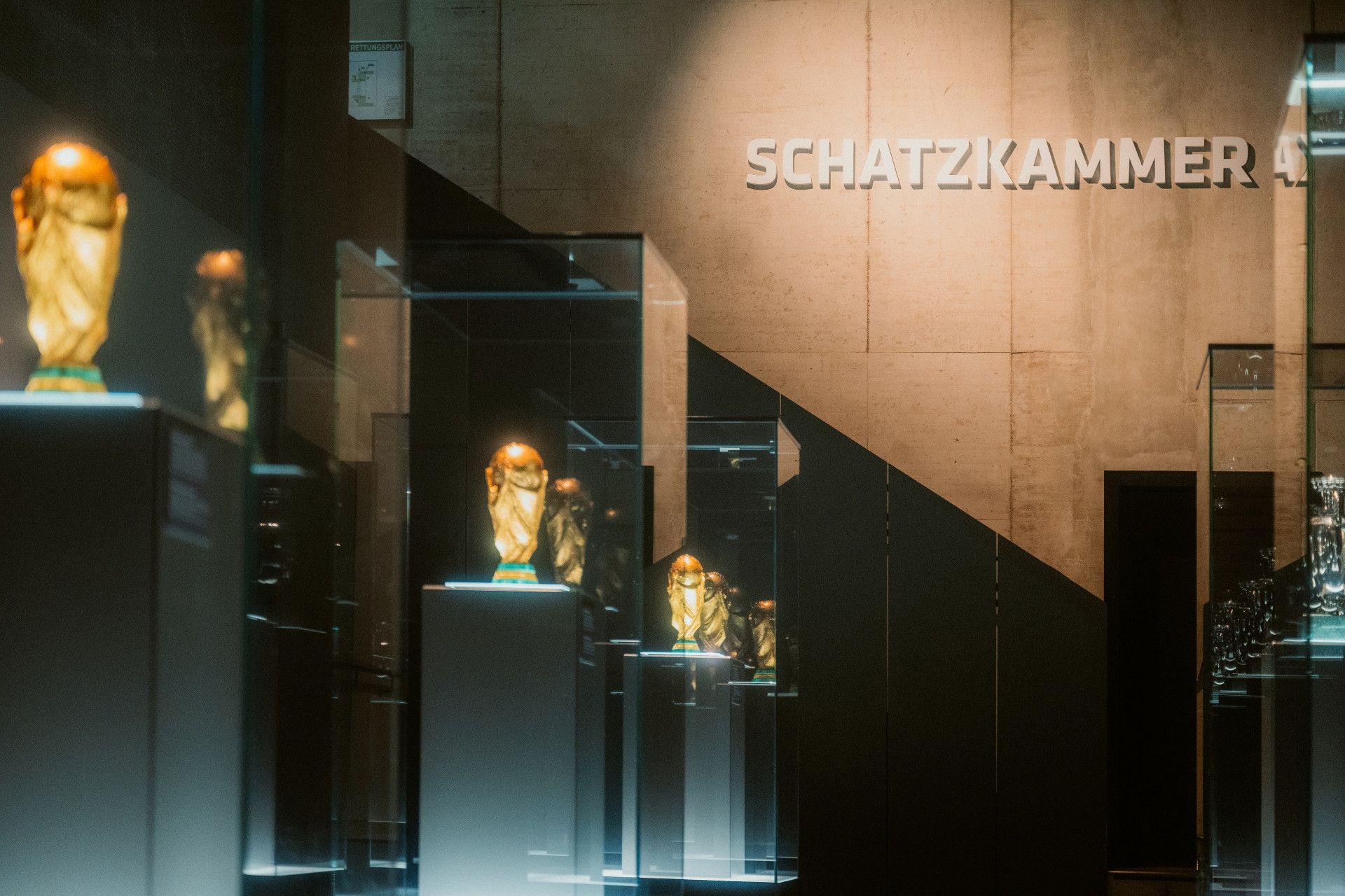 Tourismus NRW e.V., Johannes Höhn, Trophies in the treasure trove at the Dortmund Football Museum