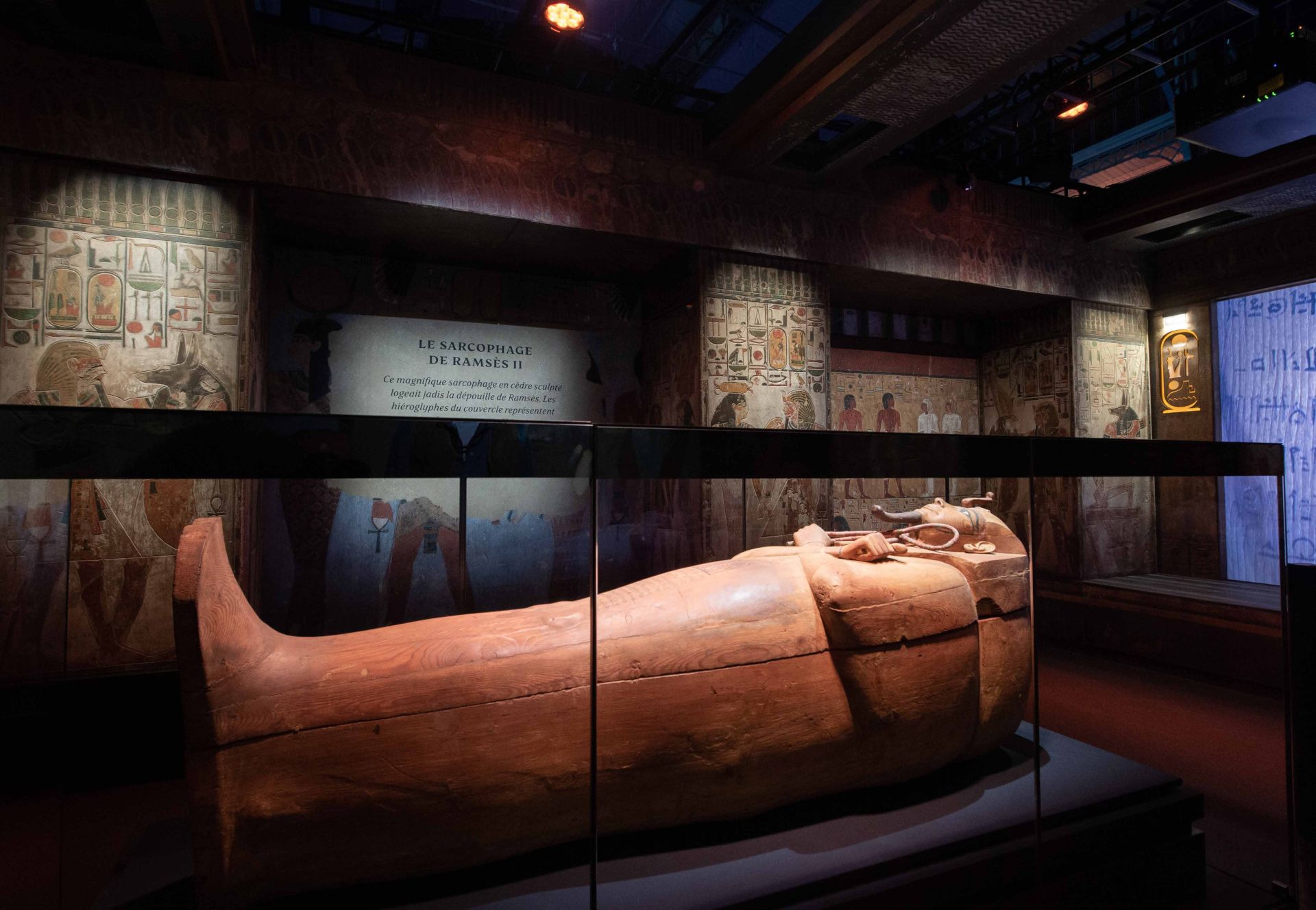 The highlight of the show is the presentation of the more than 3000-year-old sarcophagus of Ramses II.