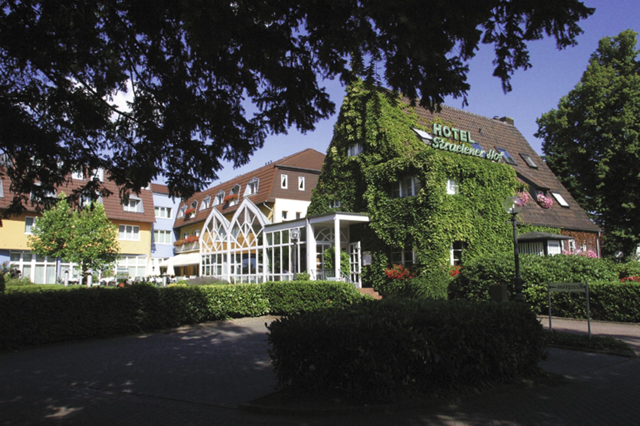 Straelener Hof - Outside view