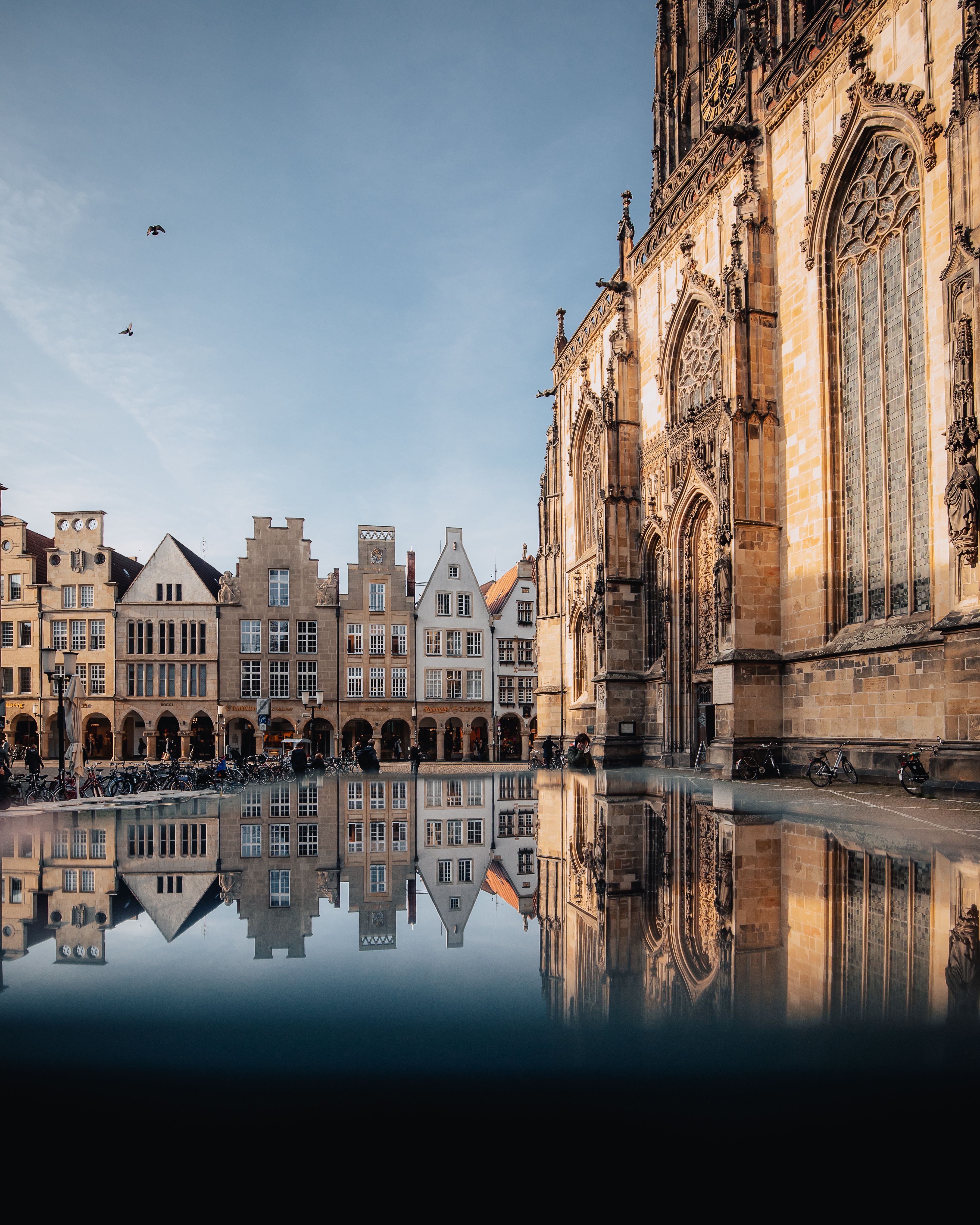 The Prinzipalmarkt with water mirror in Münster