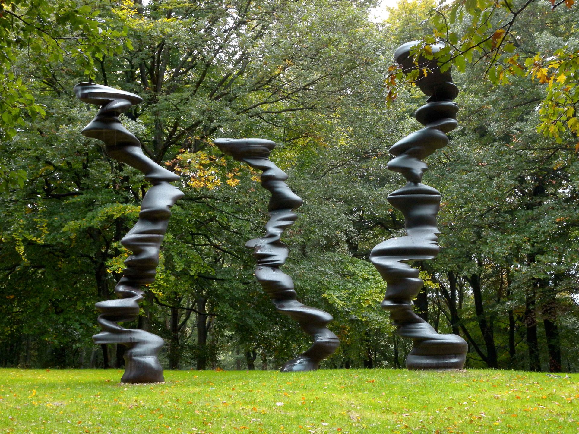 Foto: Charles Duprat, Points of View ist der Titel einer Werkreihe von Skulpturen des Bildhauers Tony Cragg