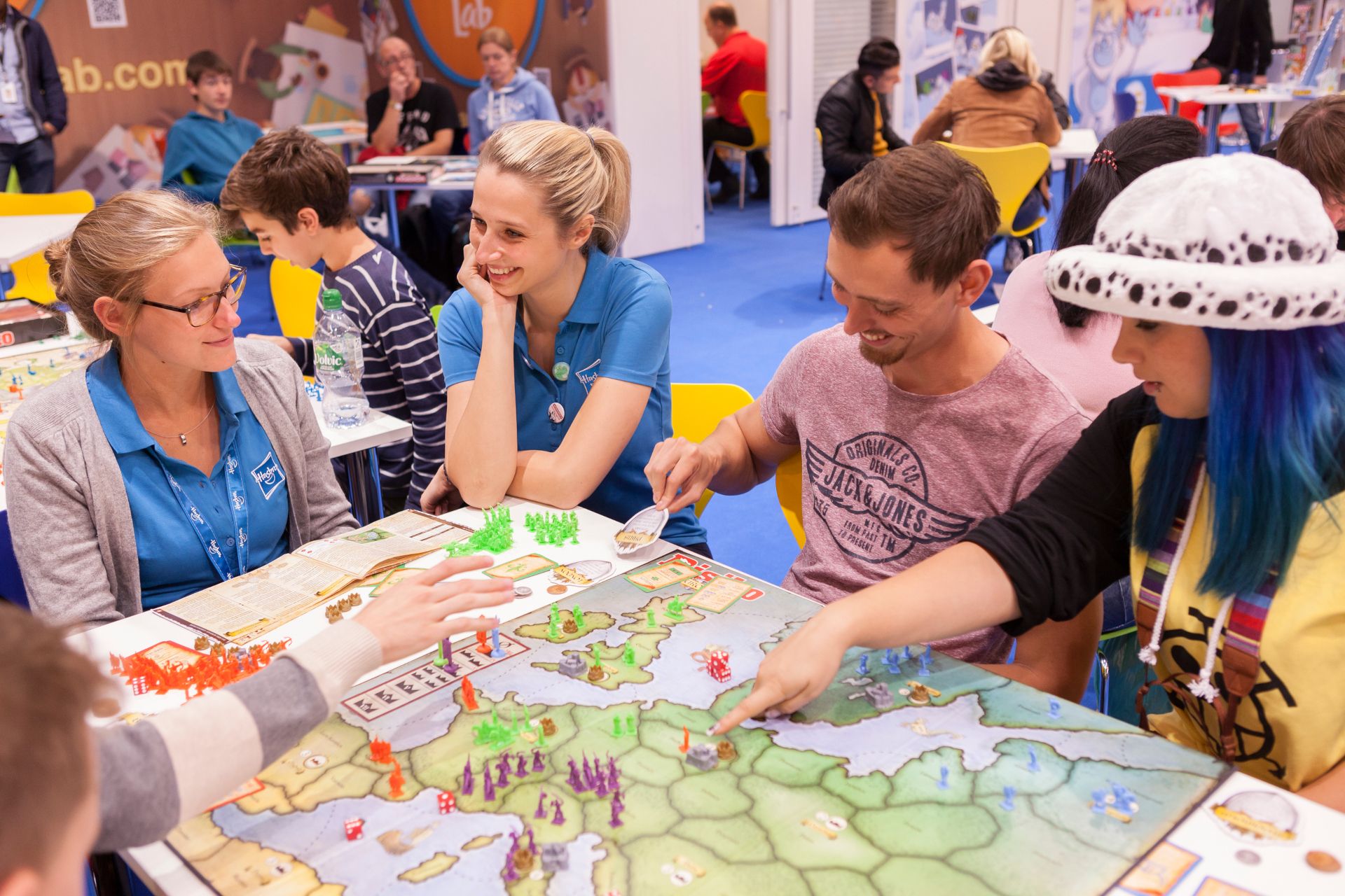 The trained specialist staff at SPIEL Essen will be on hand to help with questions about game moves