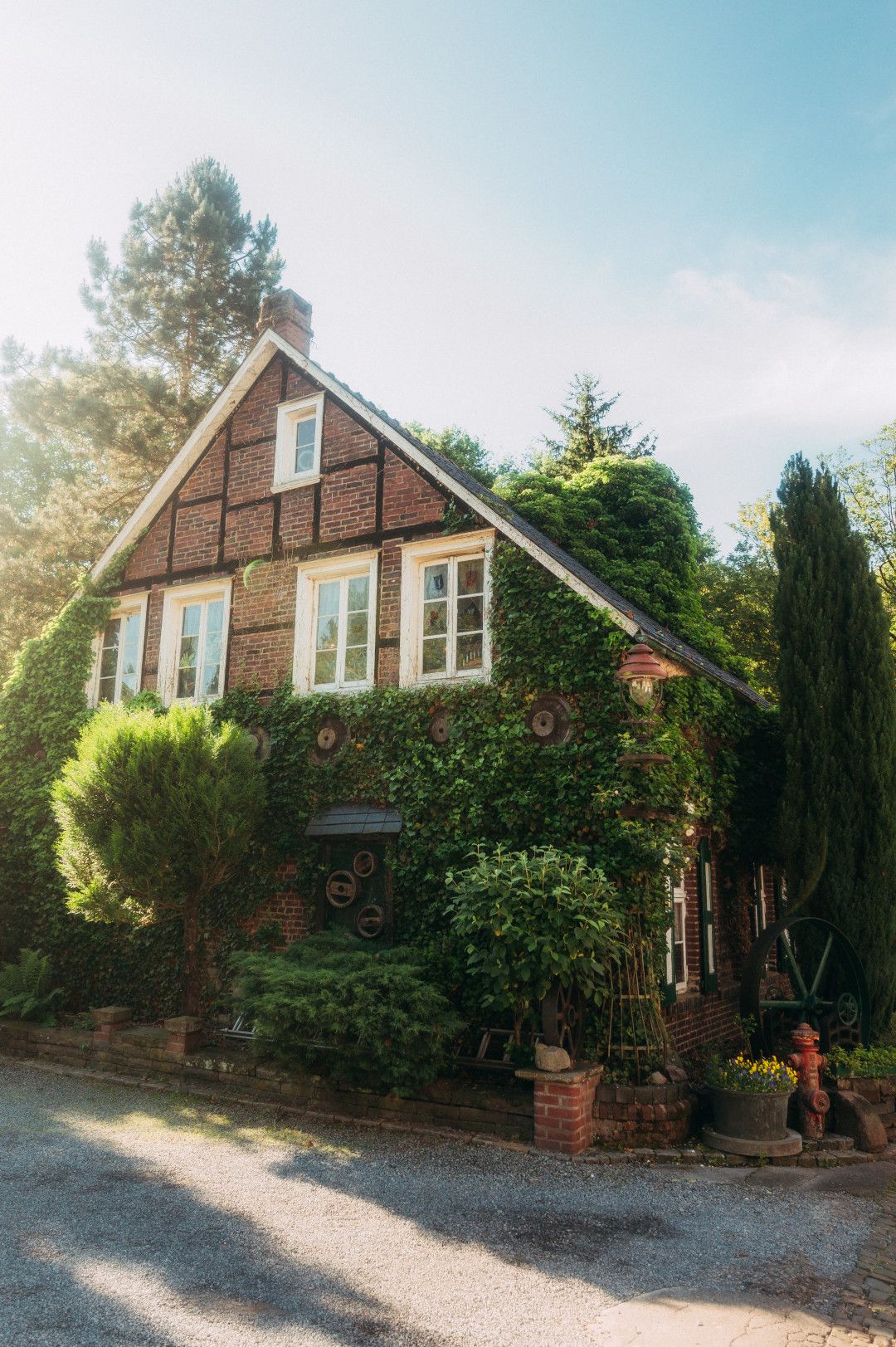 Johannes Höhn, Tourismus NRW e.V., Three-valley tour half-timbered house, Remscheid