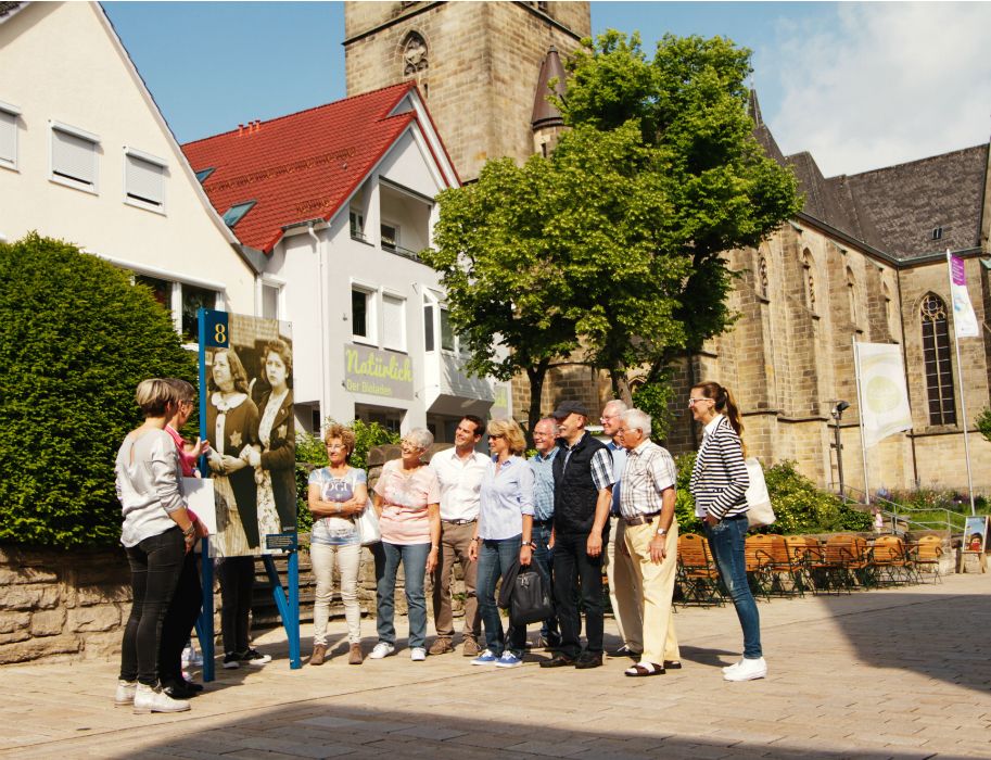 People on a guided tour of Bad Driburg